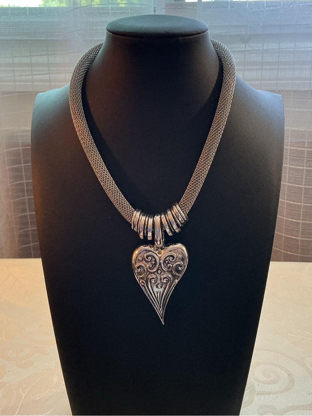 Filigree Heart Mesh Choker Silver Tone Pendant Necklace